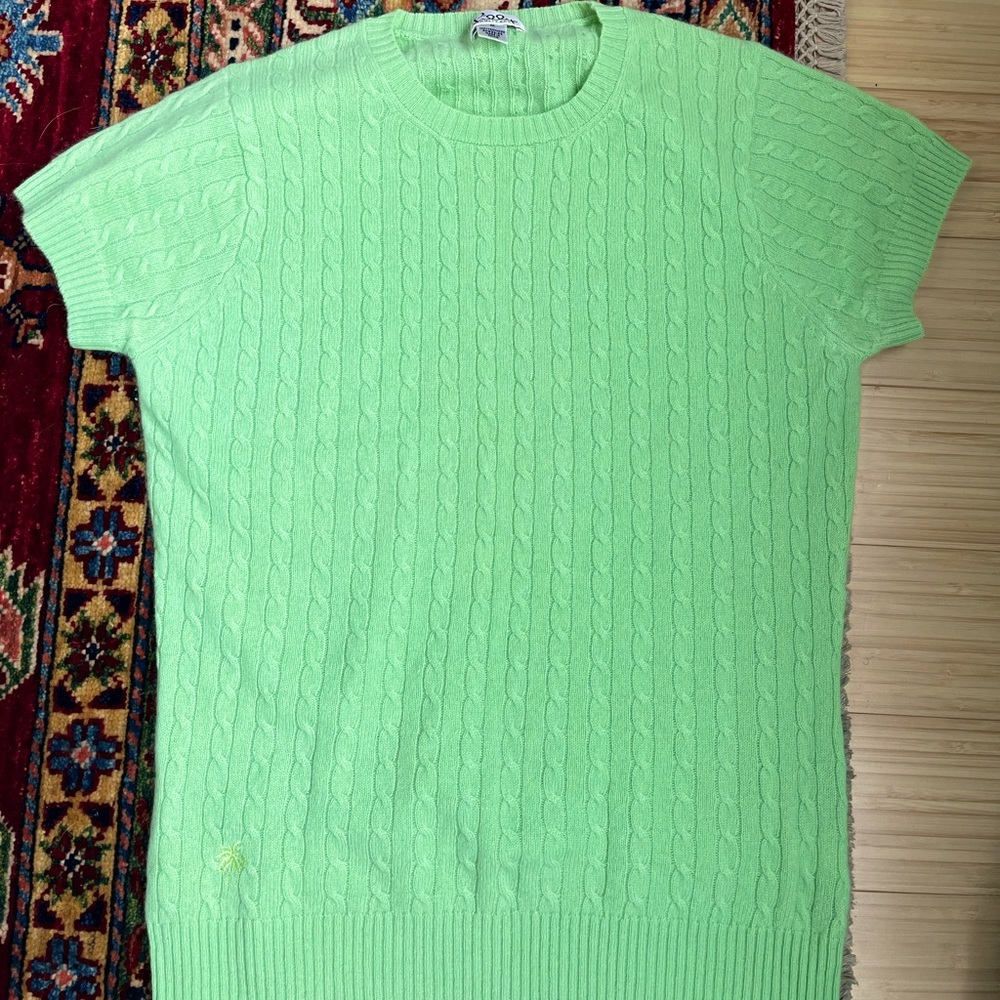 Lily Pulitzer cashmere cable knit sweater. Size medium